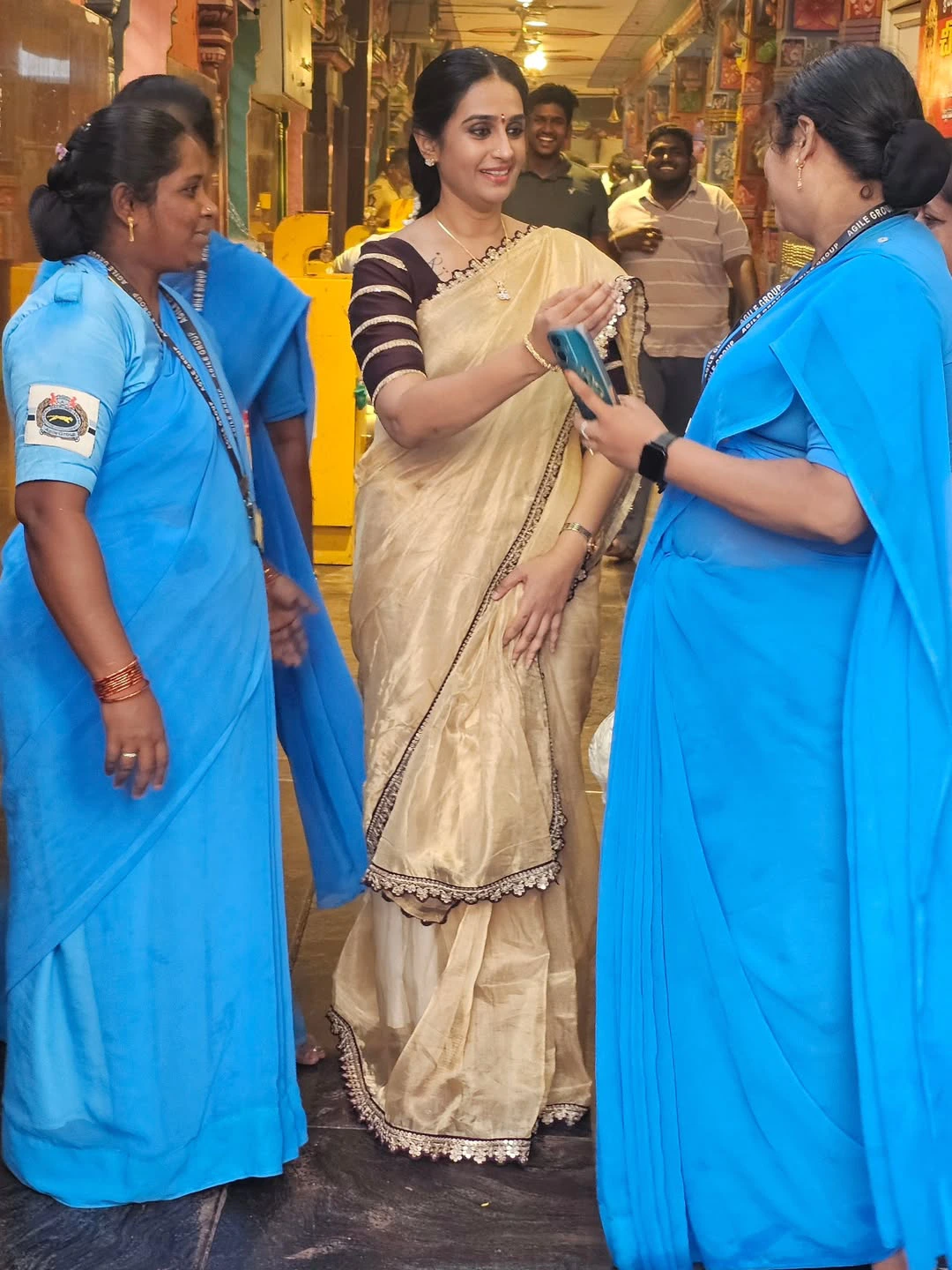 Actress Laya Visited Vijayawada Kankadurga Temple
