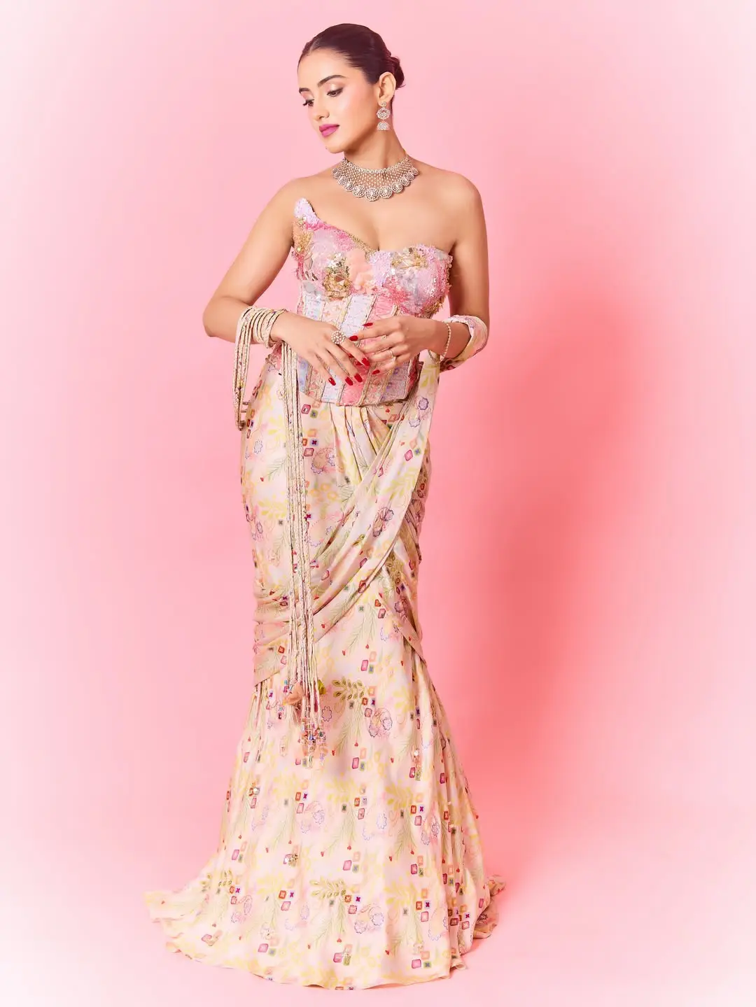 Malavika sharma latest photoshoot goes viral on social media
