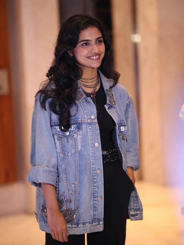Mamitha Baiju Cute Photos at Dude Movie Pre Release Event