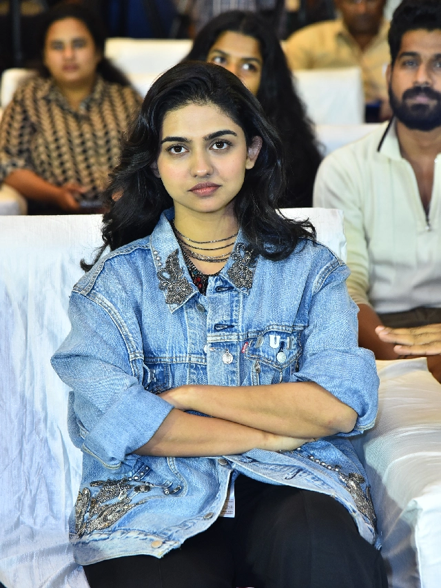 Mamitha Baiju Cute Photos at Dude Movie Pre Release Event