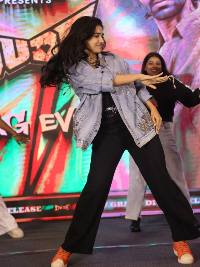 Mamitha Baiju Cute Photos at Dude Movie Pre Release Event