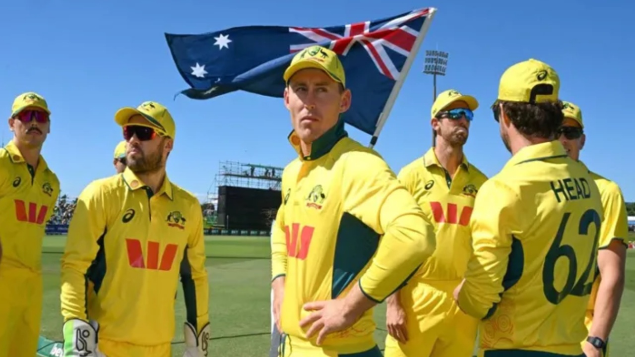 IND vs AUS : మూడో వన్డేకు ముందు ఆసీస్ జట్టులో కీలక మార్పులు.. లబుషేన్ ఔట్.. ఆ ఇద్దరికి చోటు.. IND vs AUS : మూడో వన్డేకు ముందు ఆసీస్ జట్టులో కీలక మార్పులు.. లబుషేన్ ఔట్.. ఆ ఇద్దరికి చోటు..