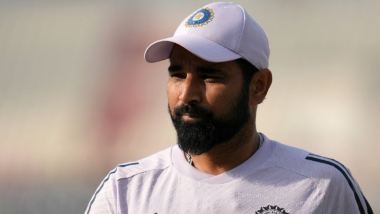 Mohammed shami : నాలుగు రోజులు ఆడగలిగినప్పుడు.. 50 ఓవర్లు ఆడలేనా.. షమీ సంచలన వ్యాఖ్యలు.. Mohammed shami : నాలుగు రోజులు ఆడగలిగినప్పుడు.. 50 ఓవర్లు ఆడలేనా.. షమీ సంచలన వ్యాఖ్యలు..