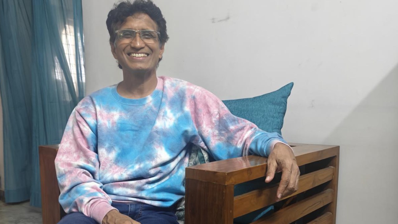 Music Director Bunty : సీరియల్ సాంగ్స్ తీసేస్తున్నారు.. బాధపడుతున్న మ్యూజిక్ డైరెక్టర్.. అన్ని ఛానల్స్ ని వేడుకున్నాను.. Music Director Bunty : సీరియల్ సాంగ్స్ తీసేస్తున్నారు.. బాధపడుతున్న మ్యూజిక్ డైరెక్టర్.. అన్ని ఛానల్స్ ని వేడుకున్నాను..
