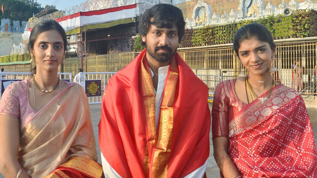 Narne Nithin-Lakshmi Shivani: తిరుమల శ్రీ వెంకటేశ్వర స్వామిని దర్శించుకున్న నార్నె నితిన్ దంపతులు.. ఫోటోలు