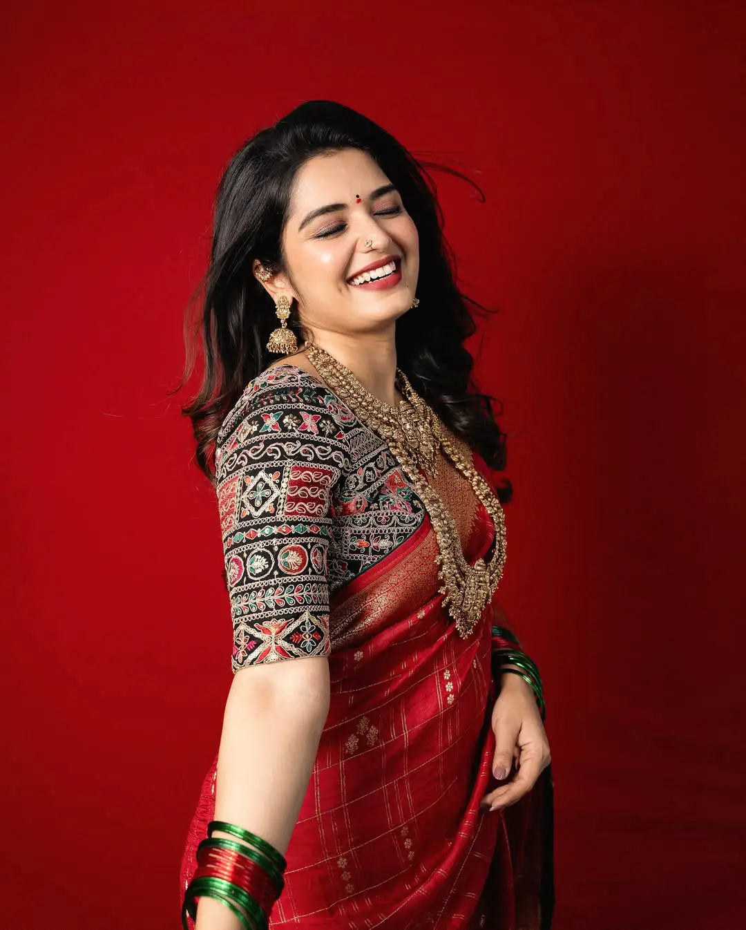 Priyanka Jain traditional photoshoot goes viral on social media (5)