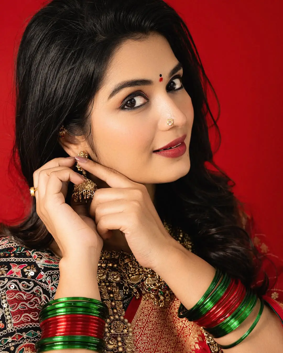 Priyanka Jain traditional photoshoot goes viral on social media (6)
