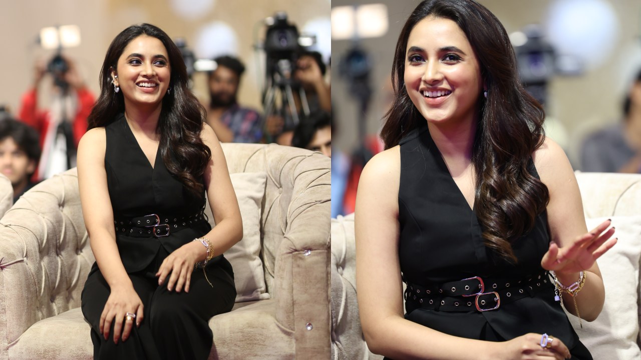 Priyanka Mohan : OG సక్సెస్ మీట్.. బ్లాక్ డ్రెస్ లో క్యూట్ గా ప్రియాంక మోహన్.. ఫొటోలు..