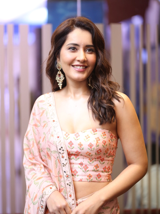 Raashii Khanna Shines in Telusu Kada Trailer Launch Event