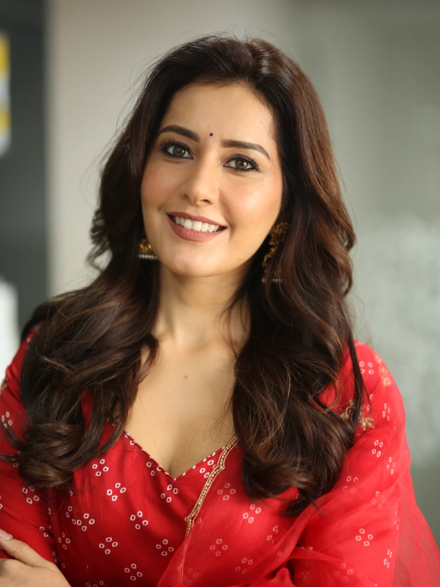 Raashii Khanna Simple Looks in Telusu Kada Movie Promotions