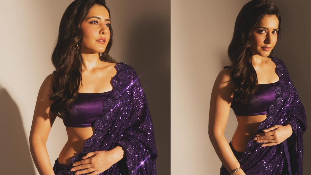 Raashii Khanna : వంకాయ రంగు చీరలో వగలు పోతున్న రాశీఖన్నా..