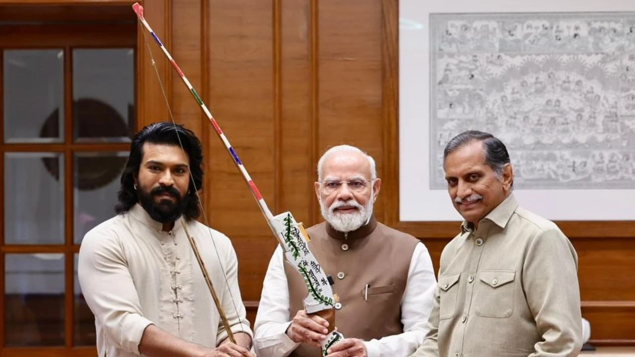 Ram charan meets Pm modi Pics 3