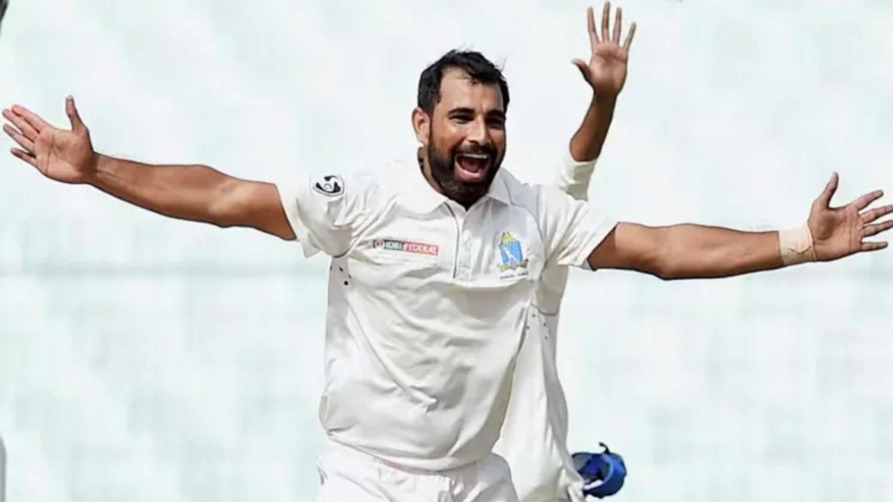 Mohammed shami : ఐదు బంతుల్లో మూడు వికెట్లు.. సెలెక్టర్లకు సవాల్ విసిరిన షమీ.. నా ఫిట్నెస్ ఇదీ.. Mohammed shami : ఐదు బంతుల్లో మూడు వికెట్లు.. సెలెక్టర్లకు సవాల్ విసిరిన షమీ.. నా ఫిట్నెస్ ఇదీ..