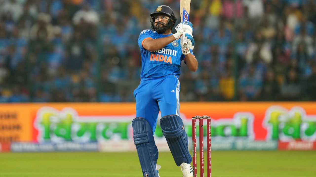 Rohit Sharma : ఆస్ట్రేలియాతో వన్డే సిరీస్.. రోహిత్ శర్మను ఊరిస్తున్న 8 భారీ రికార్డులు.. 50 శతకాలు, 500 మ్యాచ్లు ఇంకా.. Rohit Sharma : ఆస్ట్రేలియాతో వన్డే సిరీస్.. రోహిత్ శర్మను ఊరిస్తున్న 8 భారీ రికార్డులు.. 50 శతకాలు, 500 మ్యాచ్లు ఇంకా..
