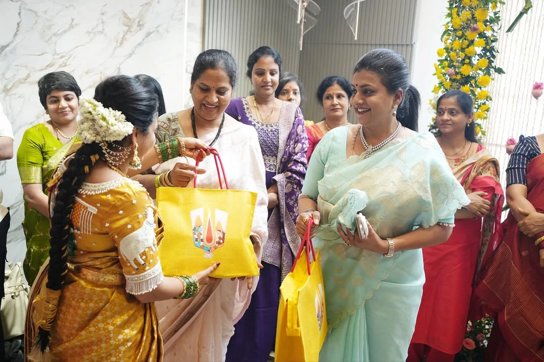 Roja Attends Anchor Lasya House Warming Ceremony