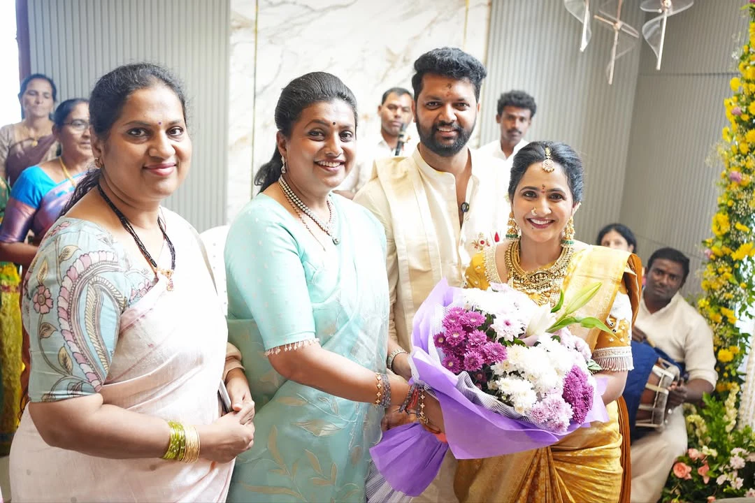 Roja Attends Anchor Lasya House Warming Ceremony