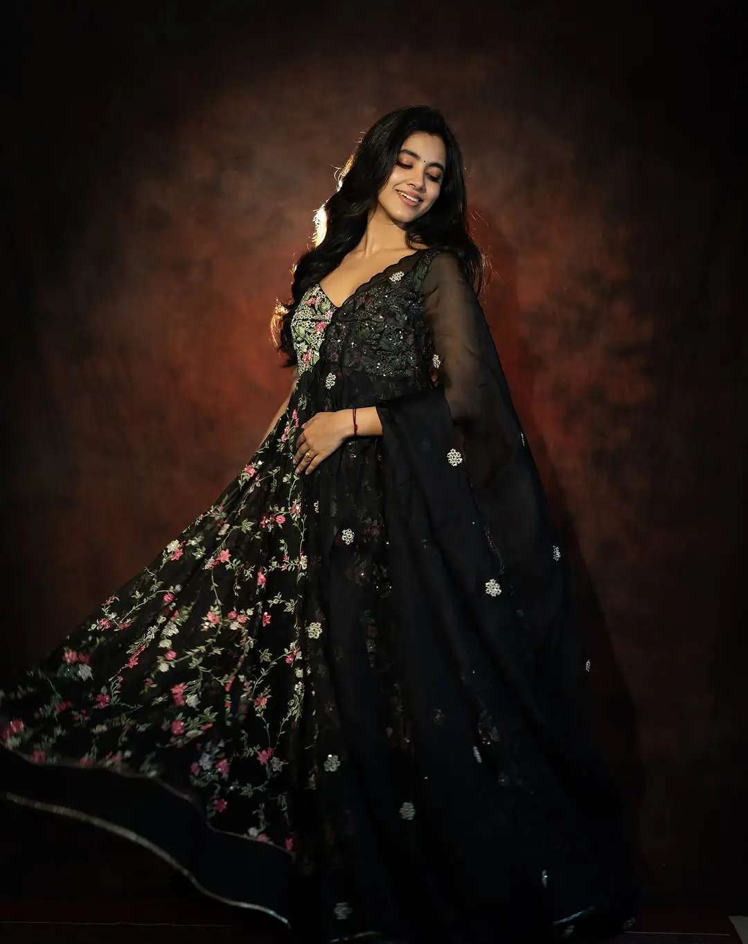 Shivani nagaram latest photoshoot goes viral on social media