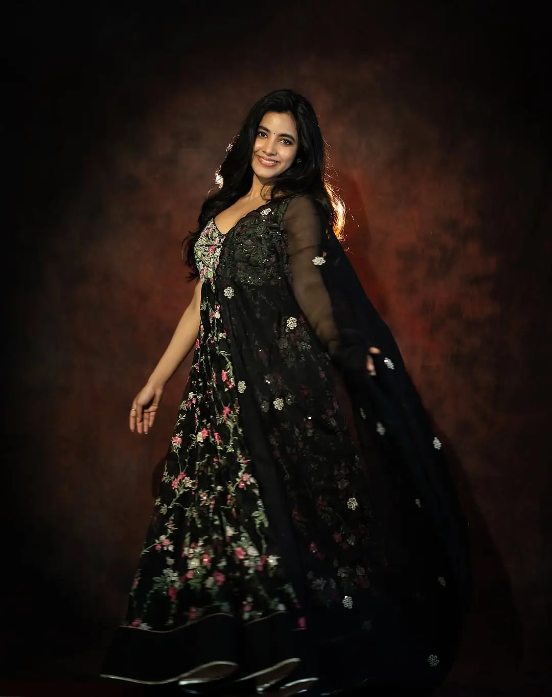 Shivani nagaram latest photoshoot goes viral on social media