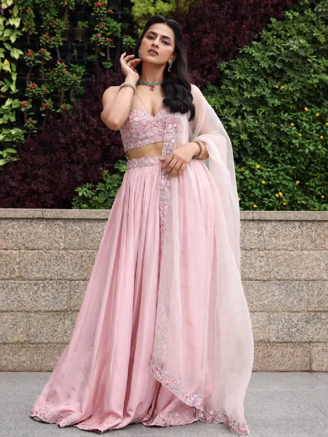 Shraddha Srinath is shaking up social media with a pink dress.