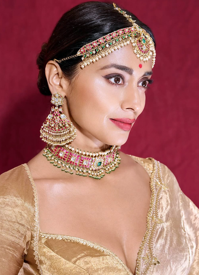Shriya Saran latest photoshoot goes viral on social media
