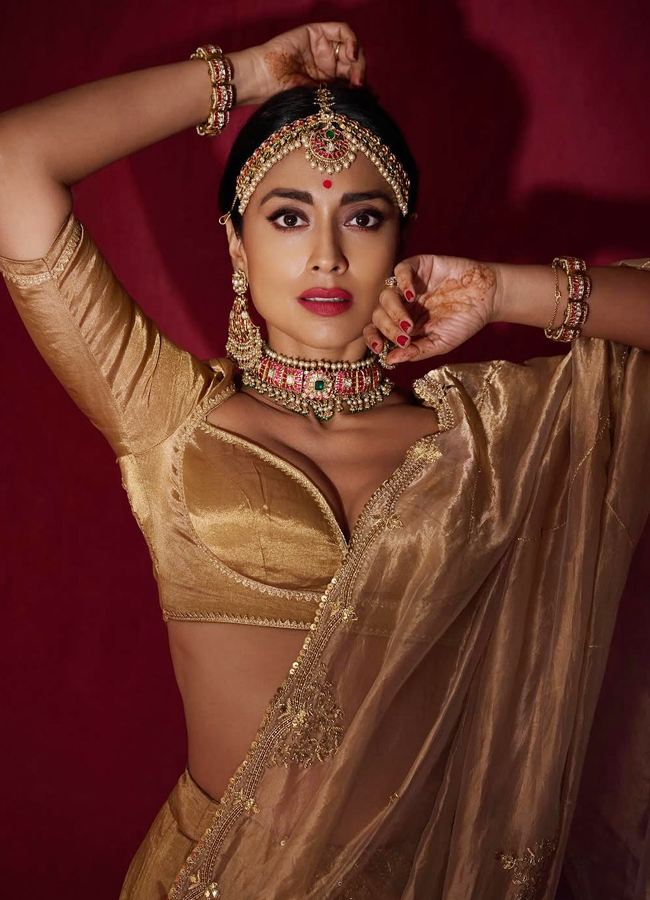 Shriya Saran latest photoshoot goes viral on social media