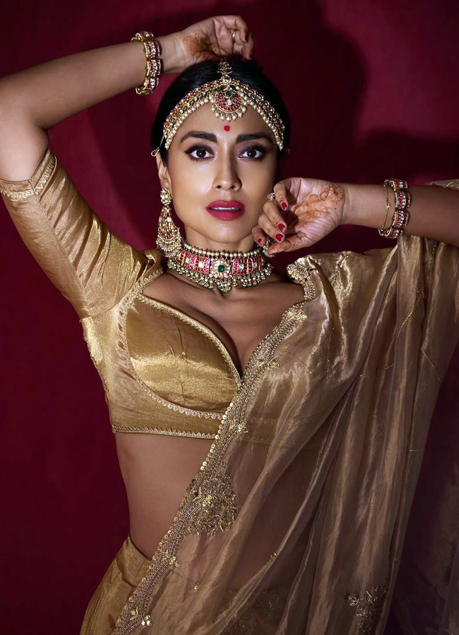 Shriya Saran latest photoshoot goes viral on social media