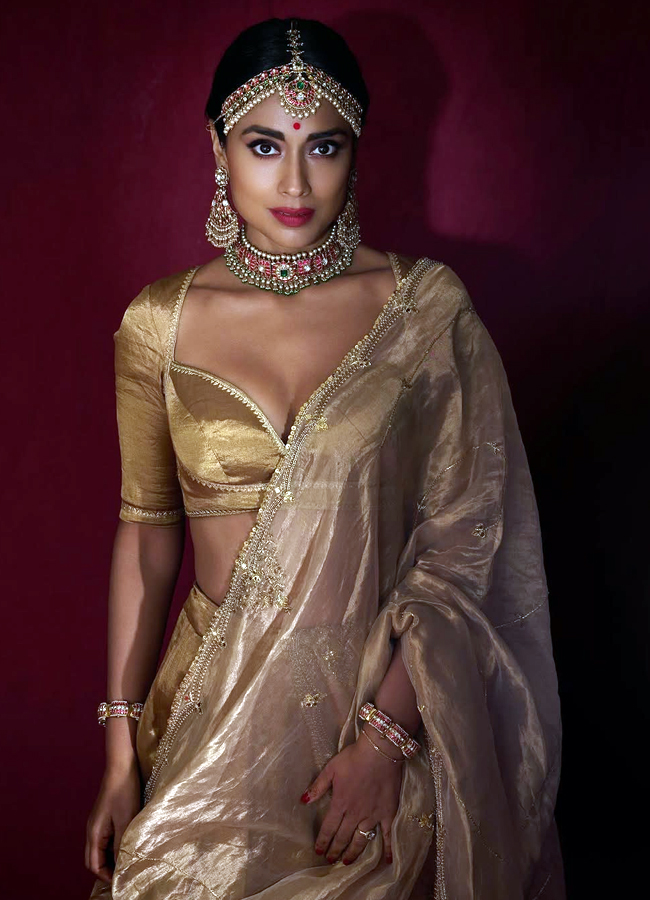 Shriya Saran latest photoshoot goes viral on social media