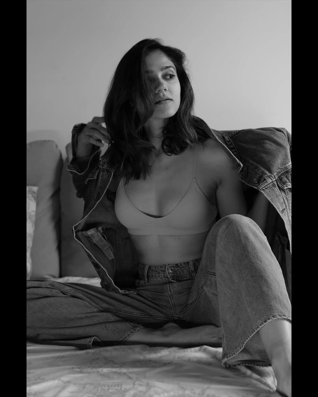 Simran Choudhary Super Poses