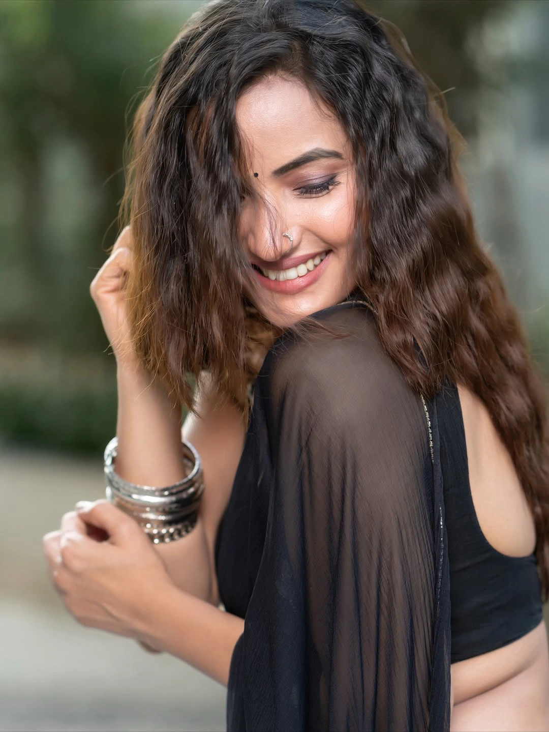 Siri Hanumanthu Stunning Looks in Black Saree