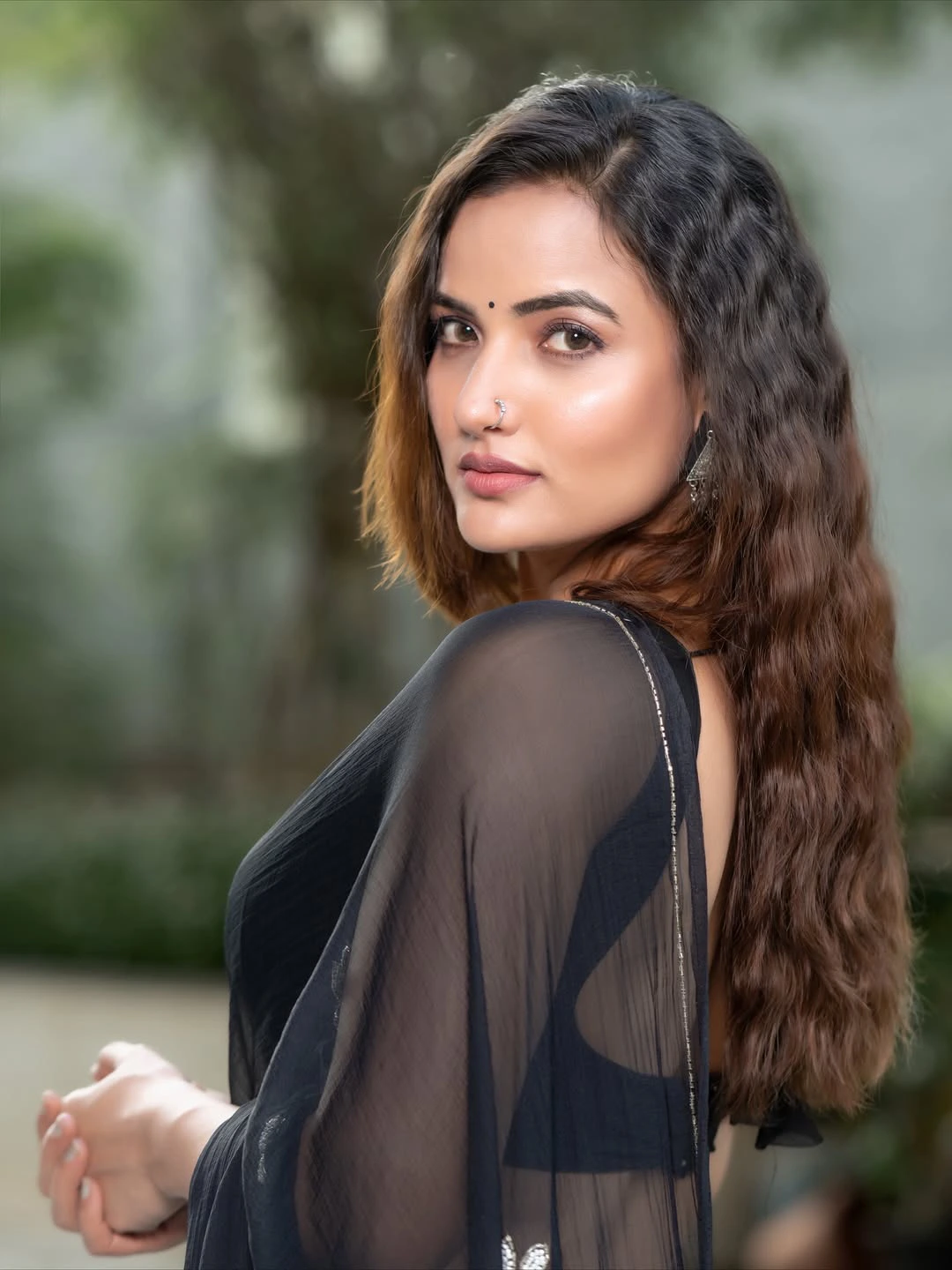 Siri Hanumanthu Stunning Looks in Black Saree