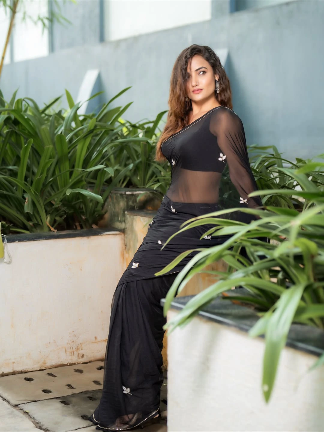 Siri Hanumanthu Stunning Looks in Black Saree