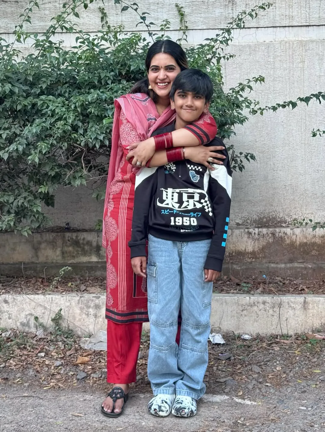 Sravanthi Chokarapu Photos with her Son