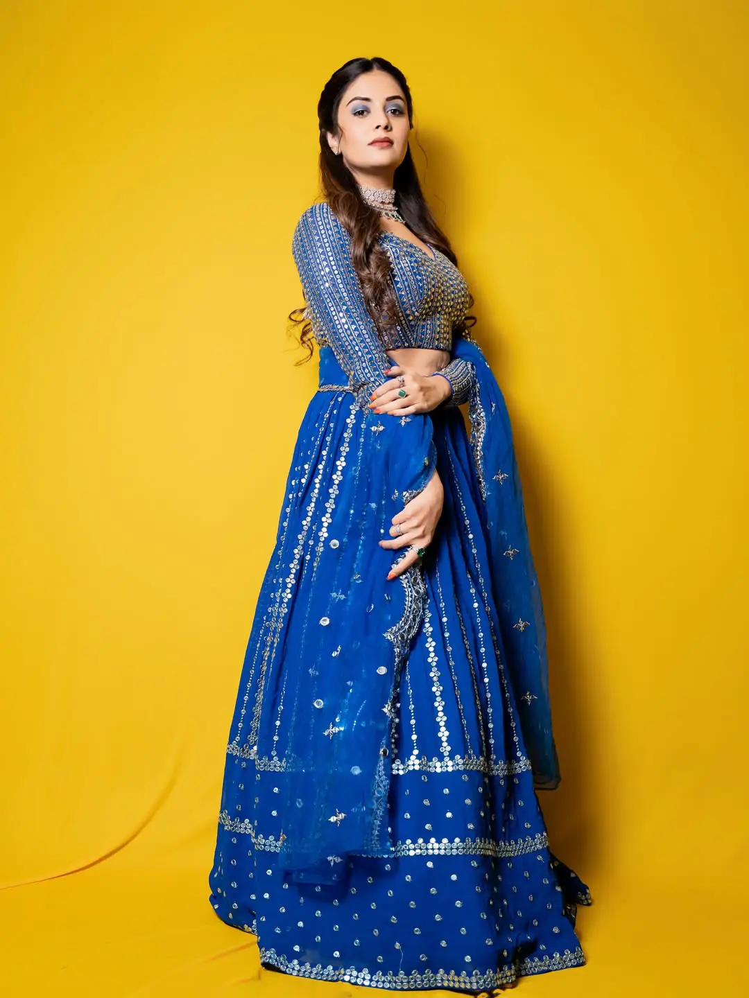 Sreemukhi latest photoshoot goes viral on social media