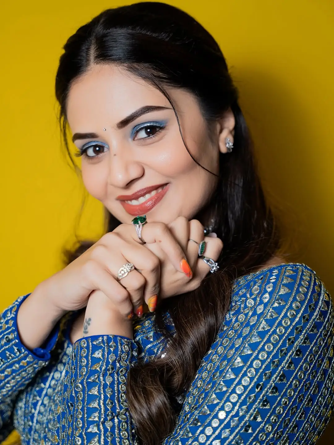 Sreemukhi latest photoshoot goes viral on social media