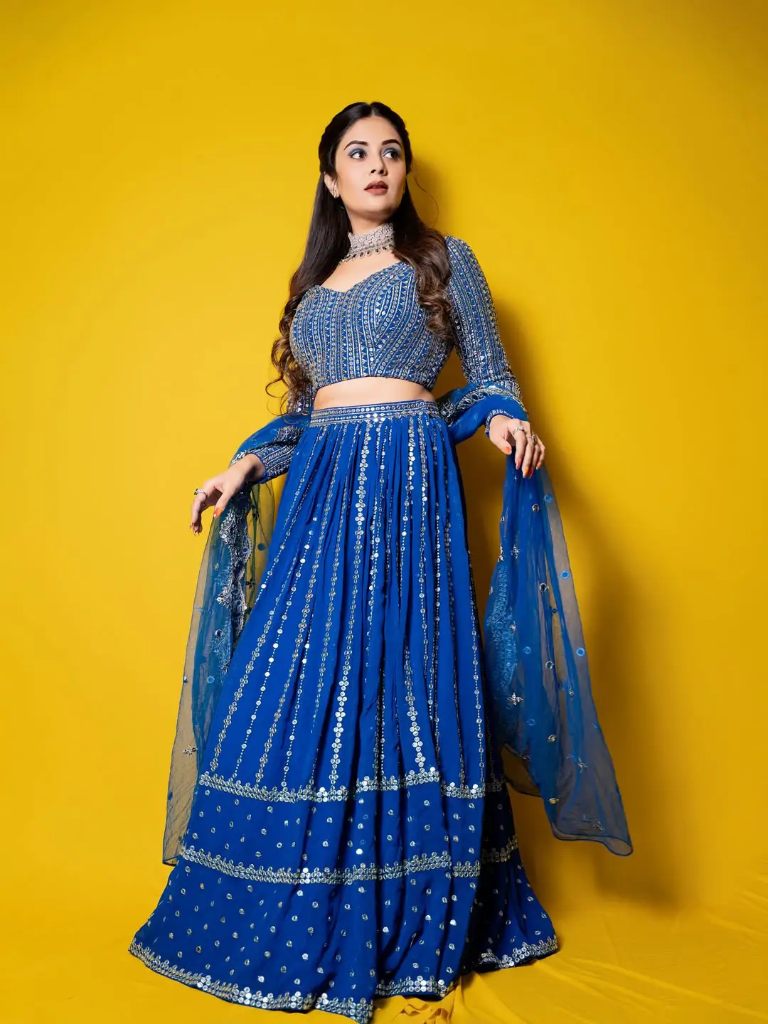 Sreemukhi latest photoshoot goes viral on social media