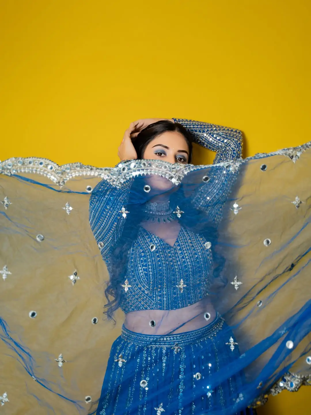 Sreemukhi latest photoshoot goes viral on social media