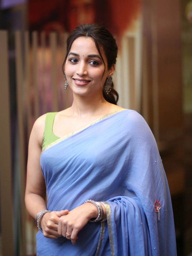 Srinidhi Shetty Stunning Looks in Telusu Kada Trailer Launch Event