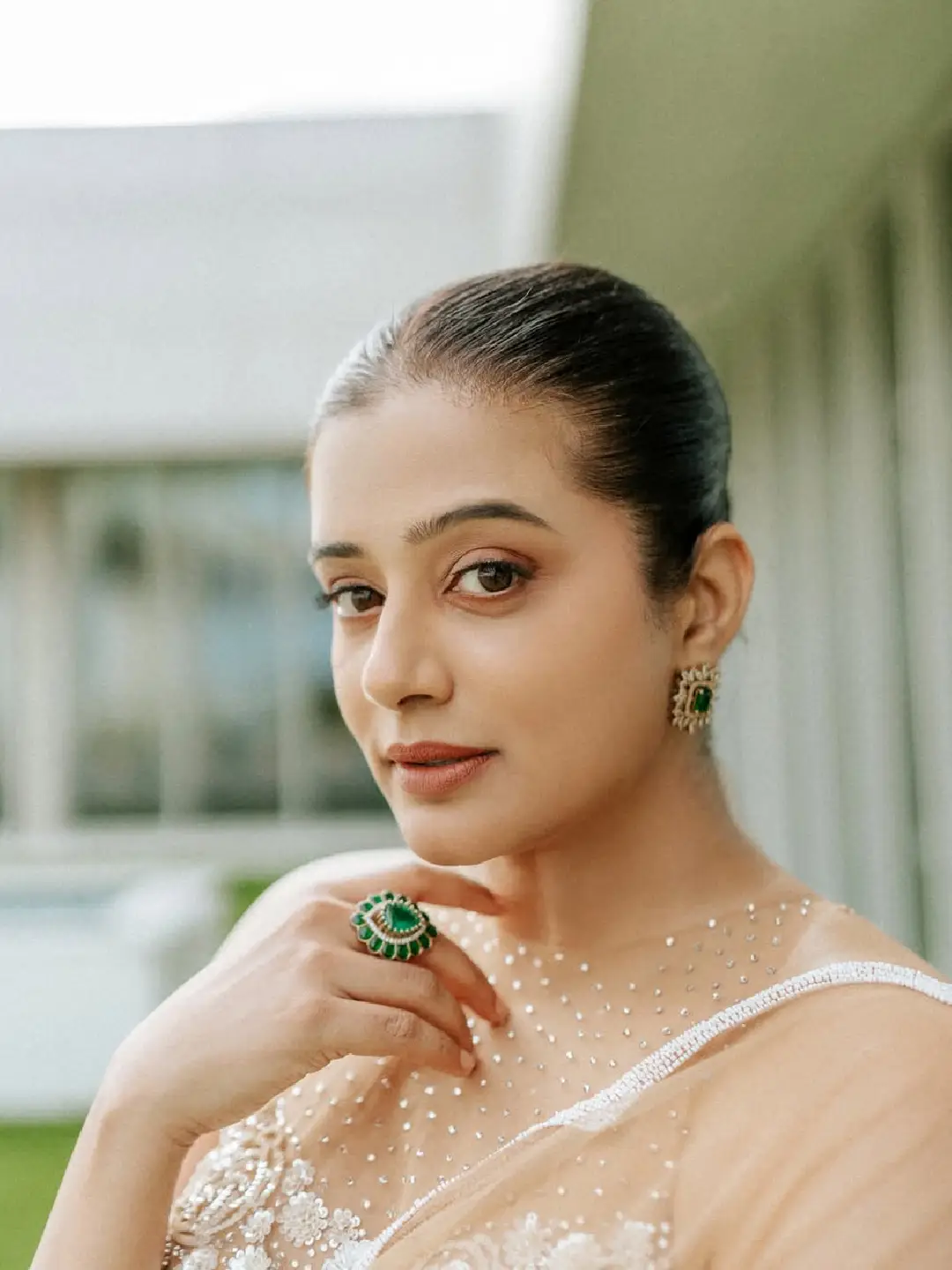 Star beauty Priyamani latest photoshoot is going viral on social media