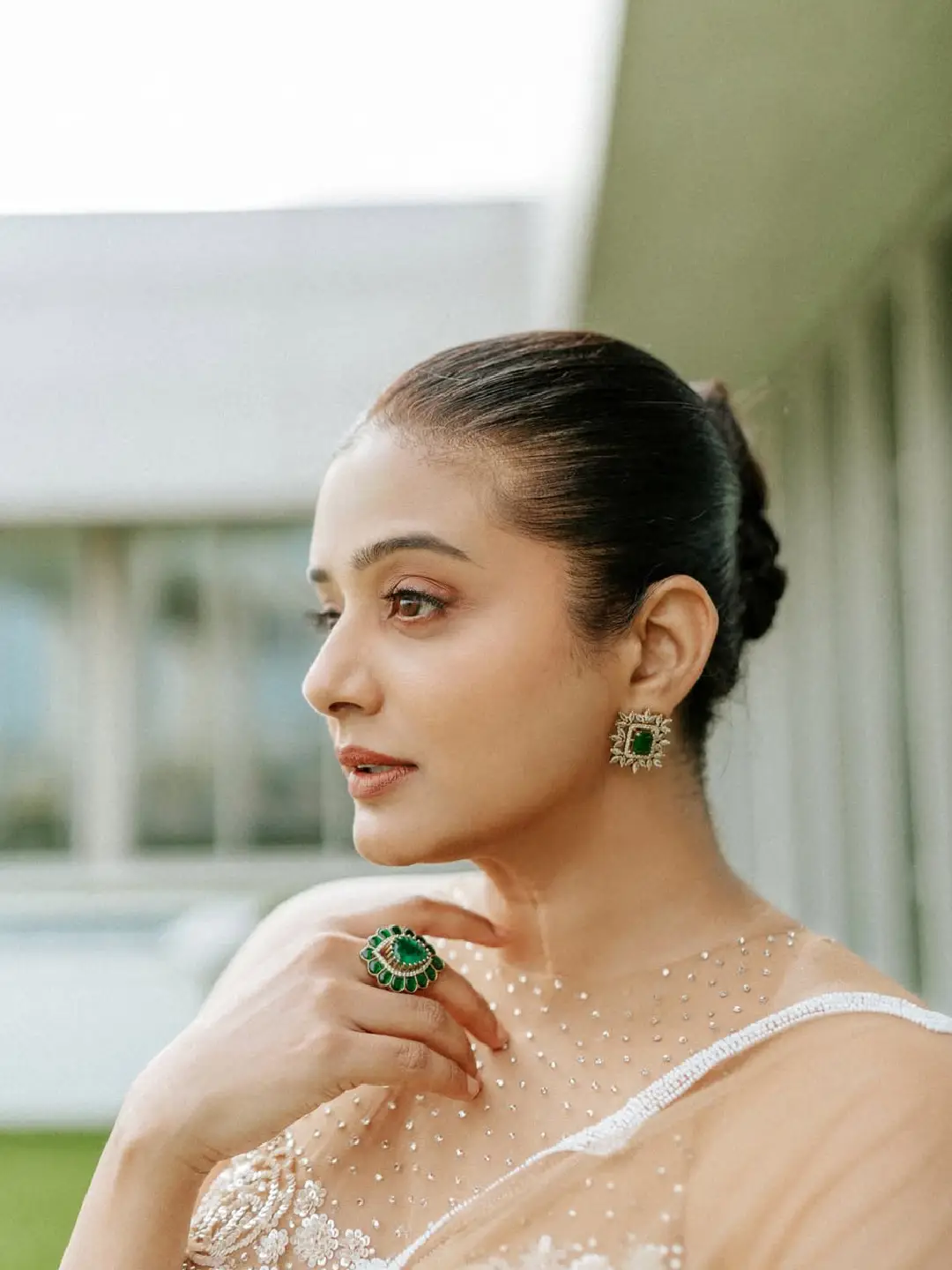 Star beauty Priyamani latest photoshoot is going viral on social media