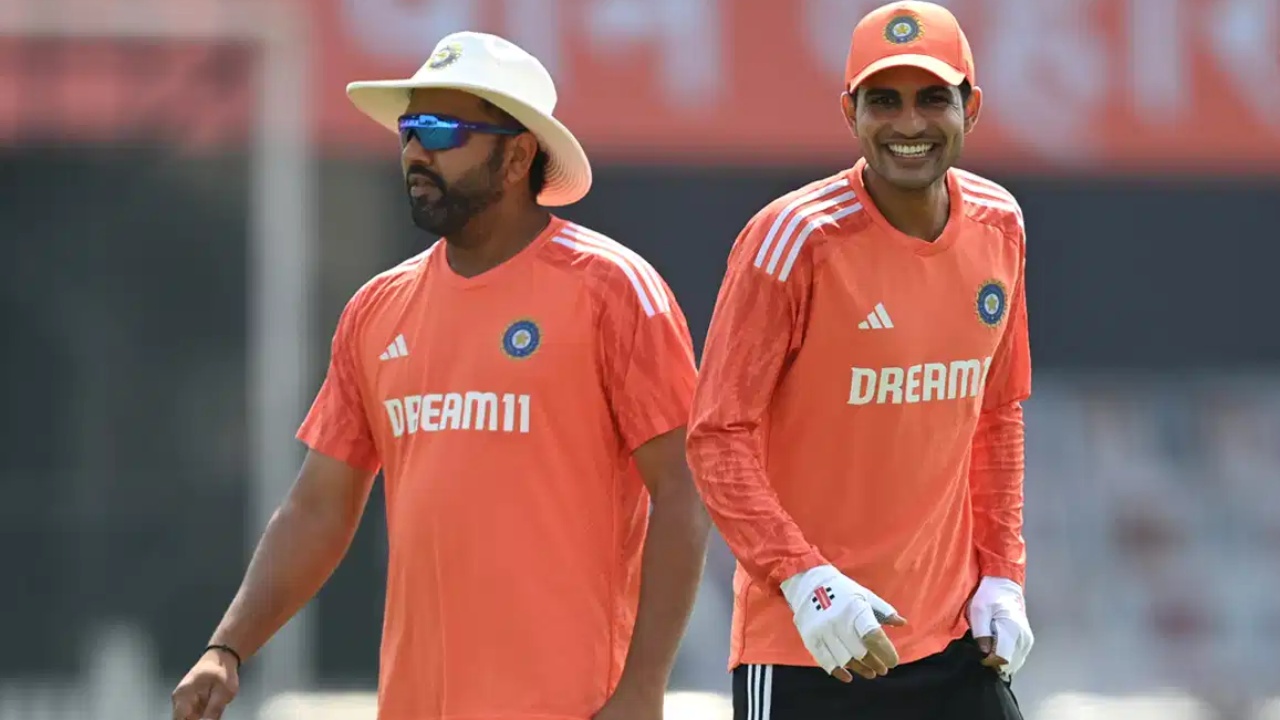 Rohit Sharma : తనను తొలగించి గిల్కు కెప్టెన్సీ.. అందుకనే తొలి వన్డేలో రోహిత్ శర్మ సరిగ్గా ఆడలేదా? Rohit Sharma : తనను తొలగించి గిల్కు కెప్టెన్సీ.. అందుకనే తొలి వన్డేలో రోహిత్ శర్మ సరిగ్గా ఆడలేదా?