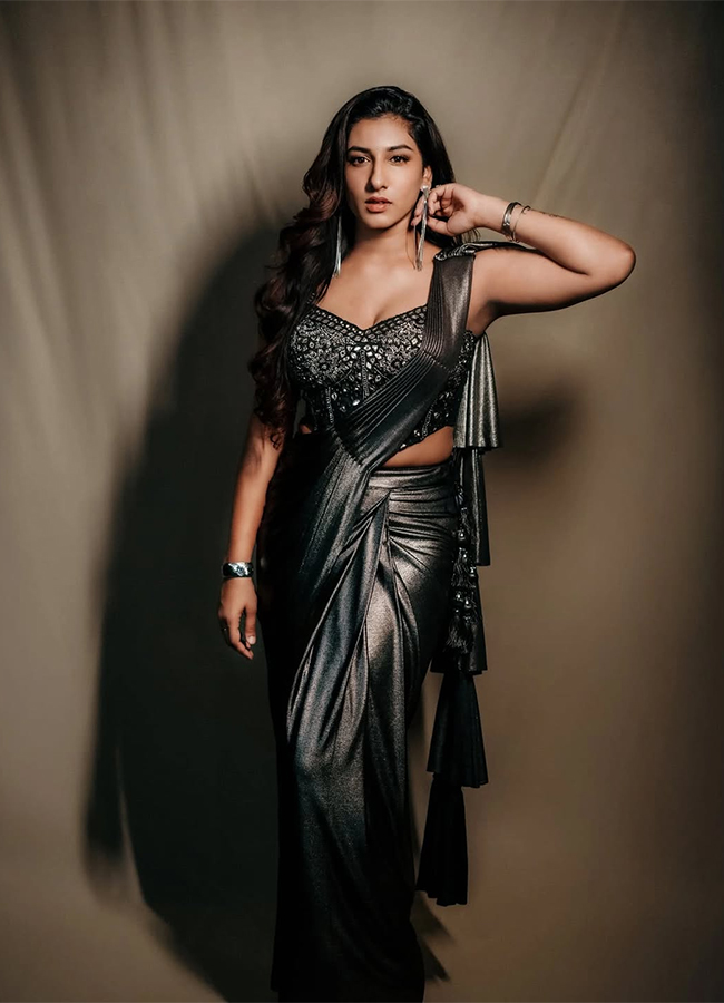 Hot anchor Vishnu Priya's latest photoshoot is going viral on social media.