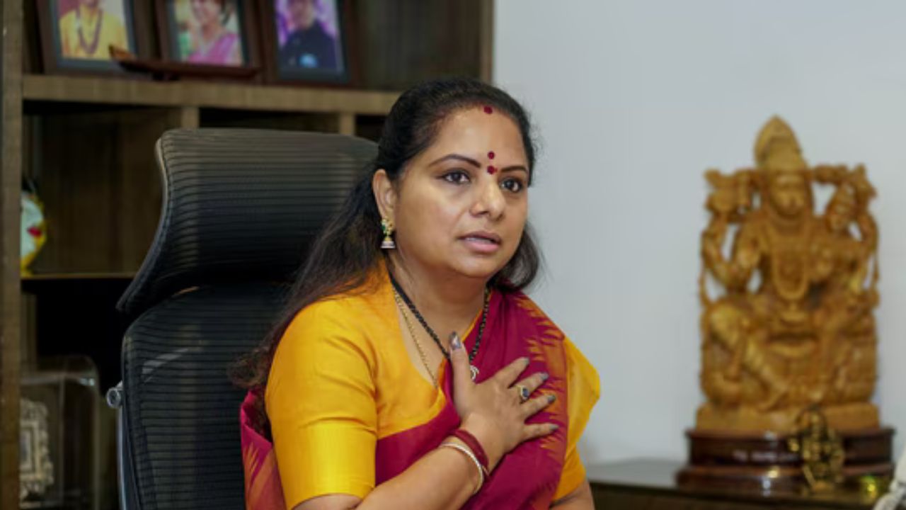 కవిత రాజీనామాను ఆమోదించాలని బీఆర్ఎస్ ఎందుకు కోరట్లేదు? రంగంలోకి బీజేపీ.. ఇకపై.. కవిత రాజీనామాను ఆమోదించాలని బీఆర్ఎస్ ఎందుకు కోరట్లేదు? రంగంలోకి బీజేపీ.. ఇకపై..