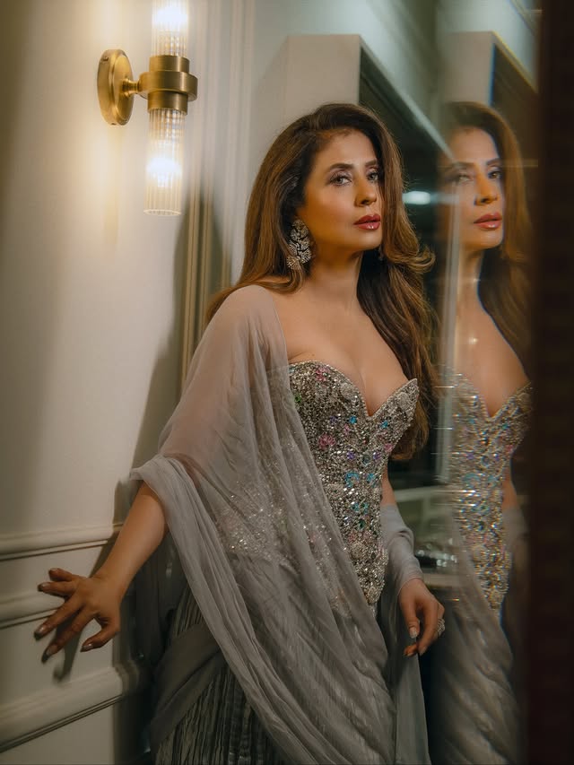 Urmila Matondkar latest photoshoot goes viral on social media
