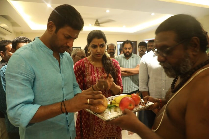 Vishal Sai Dhanshika Dussehra Pooja