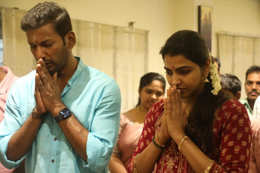 Vishal Sai Dhanshika Dussehra Pooja