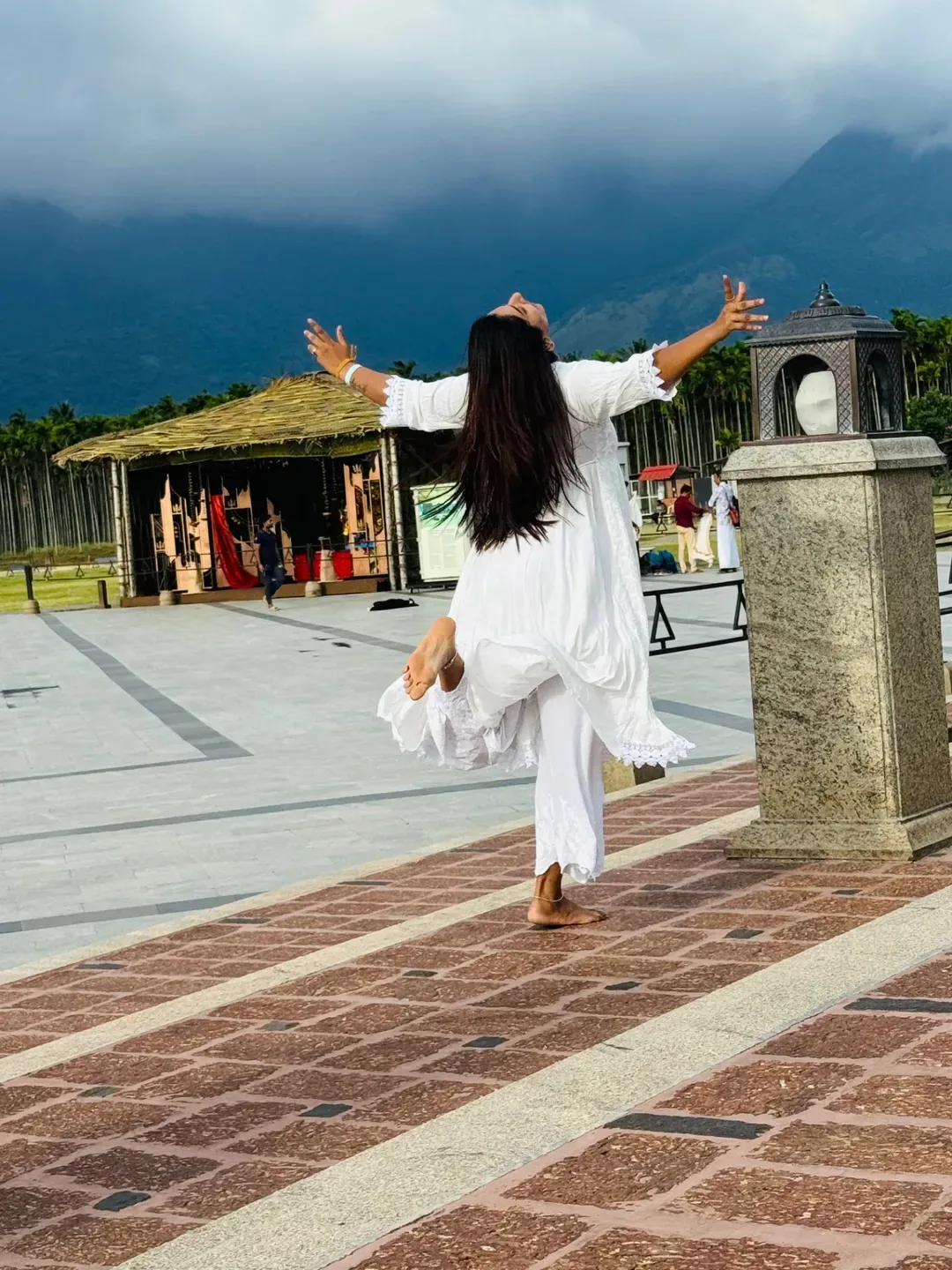 Vishnupriya Bhimeneni Went to Sadhguru Ashram