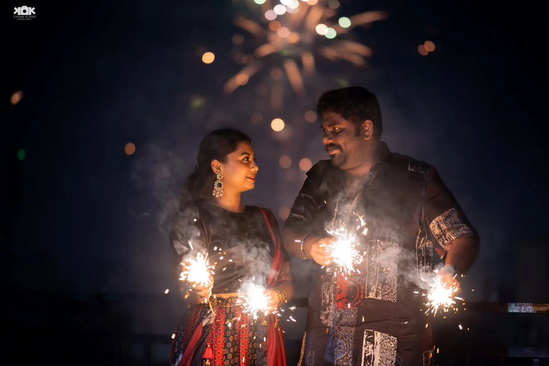 Comedian Viva Harsha Diwali Celebrations with Wife
