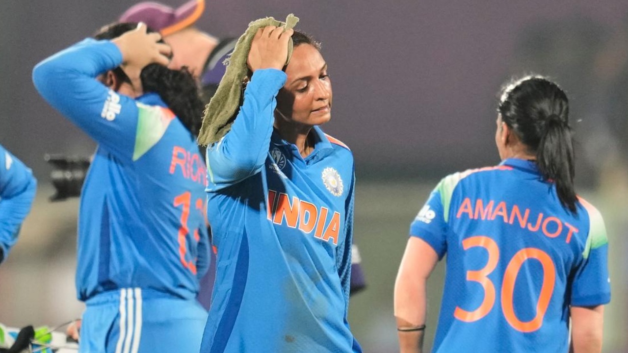 Womens World Cup 2025 : ఆసీస్ చేతిలో ఓటమి.. టీమ్ఇండియాకు ఐసీసీ భారీ జరిమానా.. Womens World Cup 2025 : ఆసీస్ చేతిలో ఓటమి.. టీమ్ఇండియాకు ఐసీసీ భారీ జరిమానా..