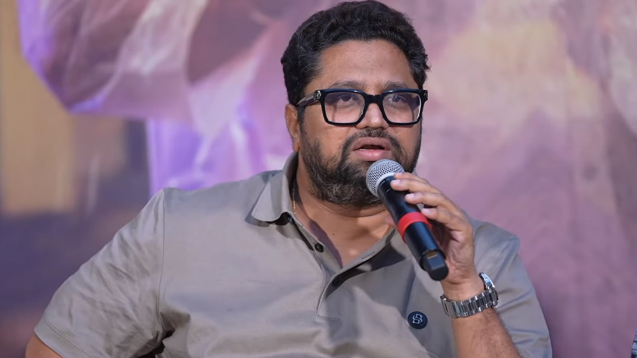 Rajesh Danda : ట్విట్టర్లో సినిమా రివ్యూలలో వివక్ష చూపిస్తున్నారు.. తప్పు జరుగుతుంది.. K ర్యాంప్ సినిమాపై నిర్మాత వ్యాఖ్యలు వైరల్.. Rajesh Danda : ట్విట్టర్లో సినిమా రివ్యూలలో వివక్ష చూపిస్తున్నారు.. తప్పు జరుగుతుంది.. K ర్యాంప్ సినిమాపై నిర్మాత వ్యాఖ్యలు వైరల్..