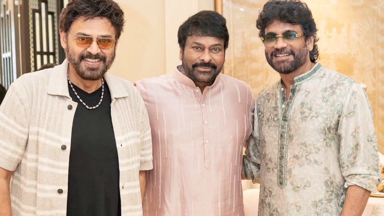 Tollywood Stars : కలిసి దీపావళి సెలబ్రేట్ చేసుకున్న చిరు – నాగ్ – వెంకీమామ.. బాలయ్య బాబు మిస్సింగ్.. Tollywood Stars : కలిసి దీపావళి సెలబ్రేట్ చేసుకున్న చిరు – నాగ్ – వెంకీమామ.. బాలయ్య బాబు మిస్సింగ్..